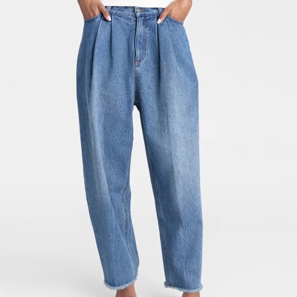 NWT KBB by KAHLANA Women's High-Rise Barrel Leg 'The Devin Jean' -SZ 8 - Picture 1 of 2
